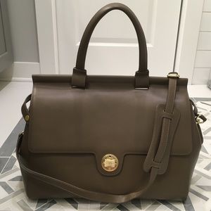 Like new Jemma Emma 39 Traveler taupe travel bag